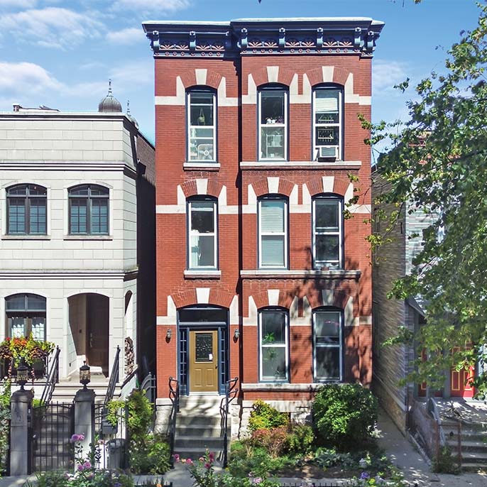6-unit apartment building at 1470 W. Huron St., featured in west Chicago real estate listings and sold by Essex Realty Group.