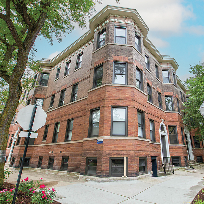 Exterior of 19-unit Chicago multifamily building listed for sale by real estate brokers Chicago at Essex Realty Group.