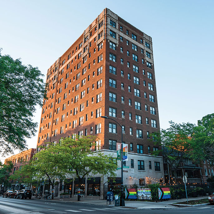 1325 West Wilson Avenue listed by Chicago brokers Essex Realty Group