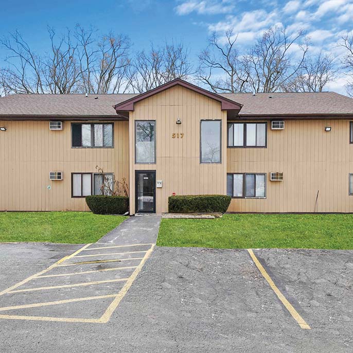 Image of Cotton Creek Apartments in Island Lake, Lake County. The sale highlights the high-demand of suburban multifamily assets.