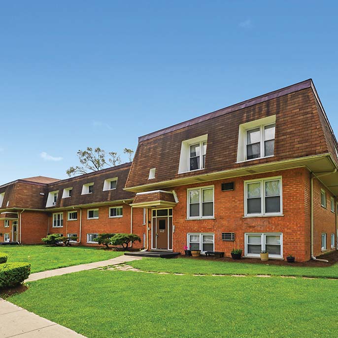 Addison multifamily sale and financing at 439 West Stevens Drive