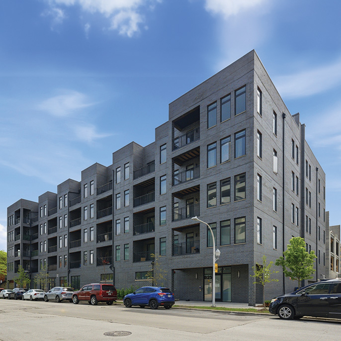 60-unit multifamily property at 825 E. 61st Street across from University of Chicago