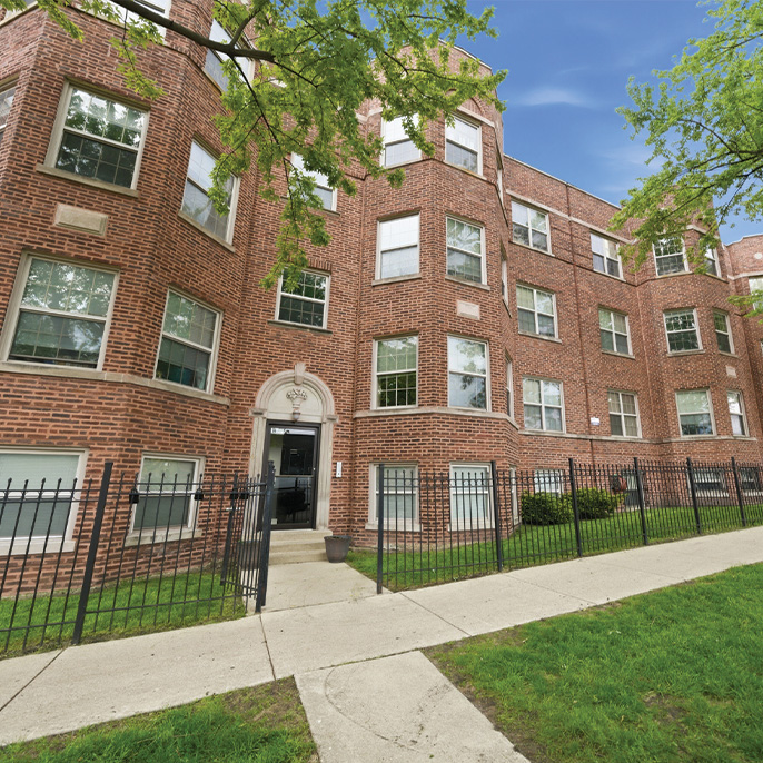 12-unit multifamily apartment building at 1706–1716 W. Farwell Avenue in Chicago’s Rogers Park neighborhood